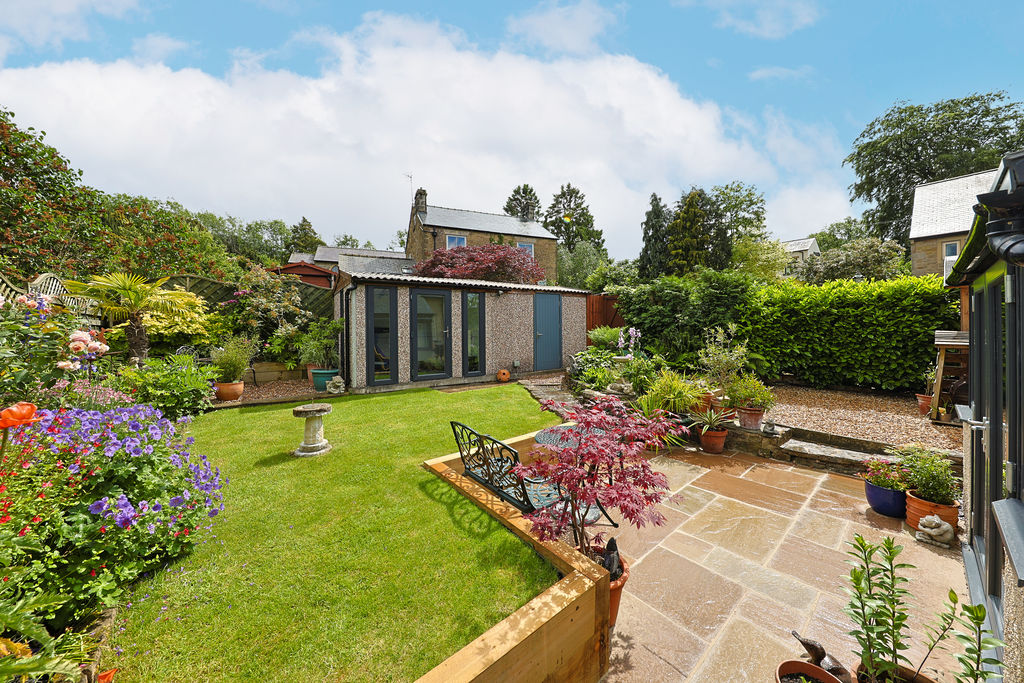 Riverside Crescent Holymoorside